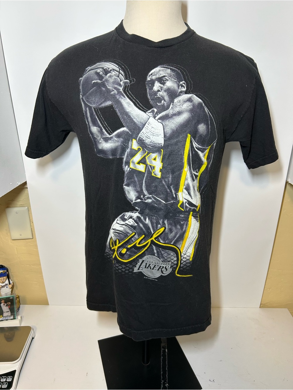 Black Los Angeles Lakers Graphic Short Sleeve Tee vintage Kobe